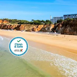 https://alfamar-beach-sport-resort.hotelaalgarve.com