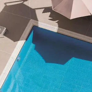 https://medina-serviced-apartments-canberra-james-court.hotels-canberra.com