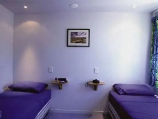 Yha Cairns Central 0*,